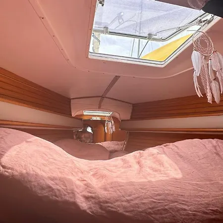 보트호텔 Velero Draco *