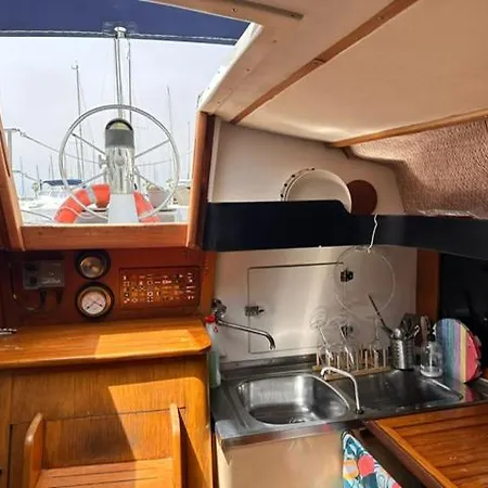 보트호텔 Velero Draco 시체스